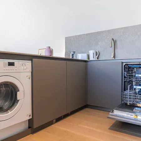 Prata Riverside Xix By Innkeeper Daire